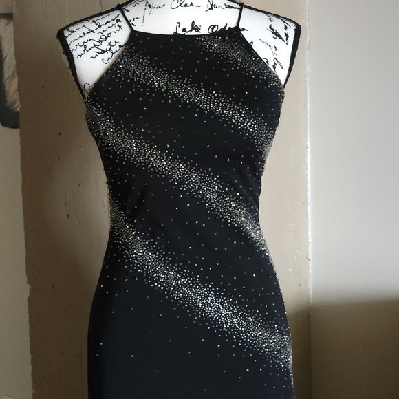 Black & Silver Beaded Full Length Sleeveless Halter Neck Special Occasion Dress - Picture 4 of 12